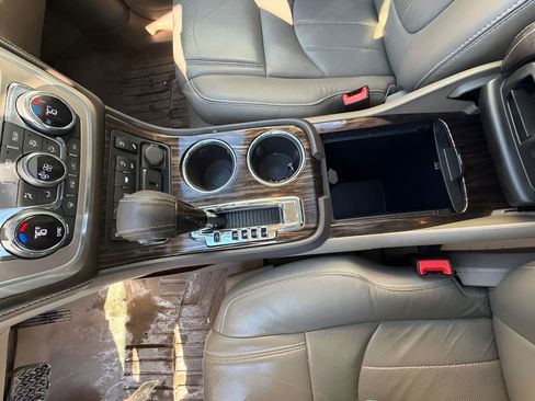 Used 2016 GMC Acadia Denali image 23