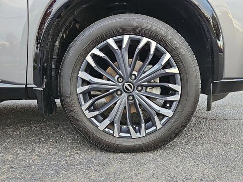 Certified 2025 Nissan Rogue Platinum AWD/4WD image 10