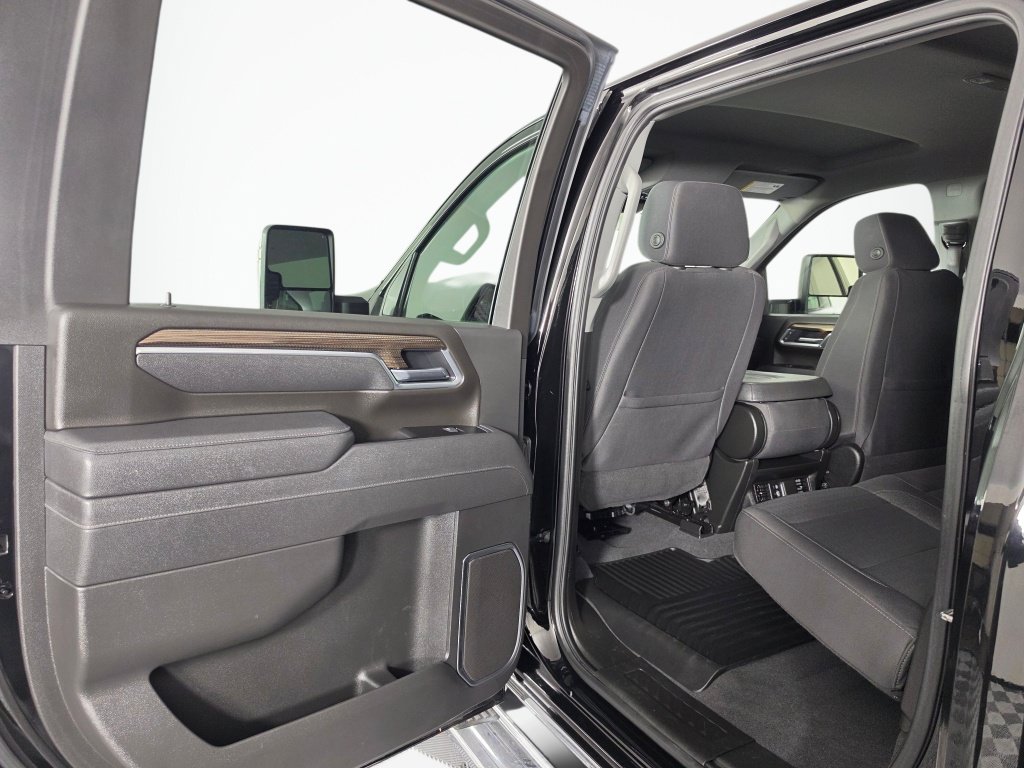 Used 2025 Chevrolet Silverado 2500 LT w/ Convenience Package AWD/4WD image 30