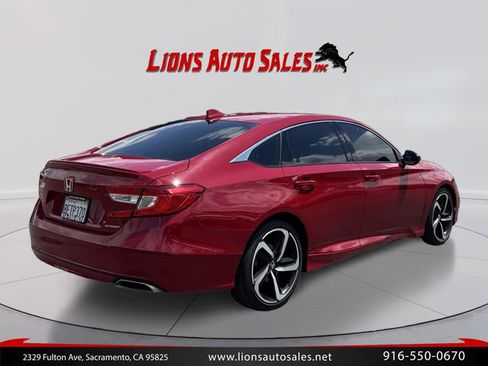 Used 2018 Honda Accord Sport image 5