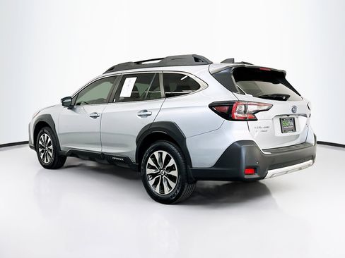 Used 2023 Subaru Outback Limited XT image 5