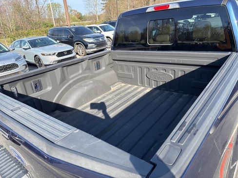 Used 2019 Ford F150 Lariat w/ Equipment Group 502A Luxury image 9