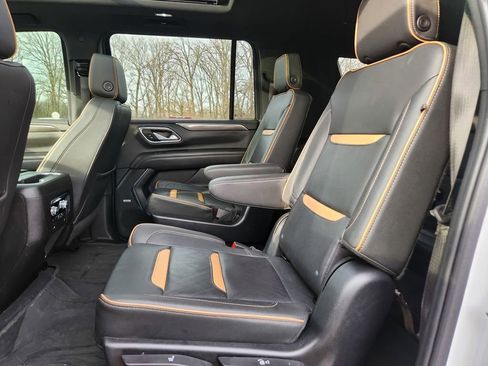 Used 2022 GMC Yukon XL AT4 w/ Max Trailering Package image 29