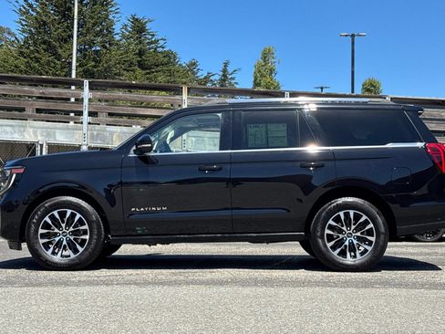 Certified 2025 Ford Expedition Platinum AWD/4WD image 10