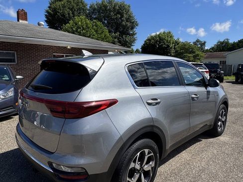 Used 2021 Kia Sportage LX AWD/4WD image 4
