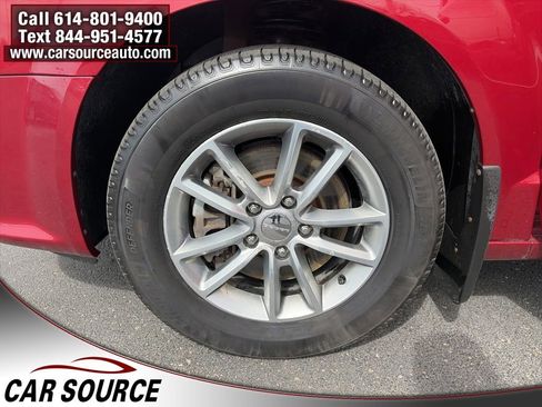 Used 2014 Dodge Grand Caravan SXT image 26