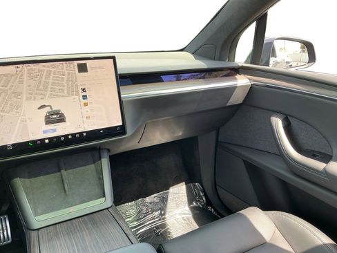 Used 2022 Tesla Model X AWD/4WD image 15