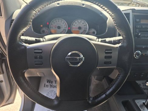 Used 2011 Nissan Xterra PRO-4X w/ Pro-4x Leather Pkg AWD/4WD image 20