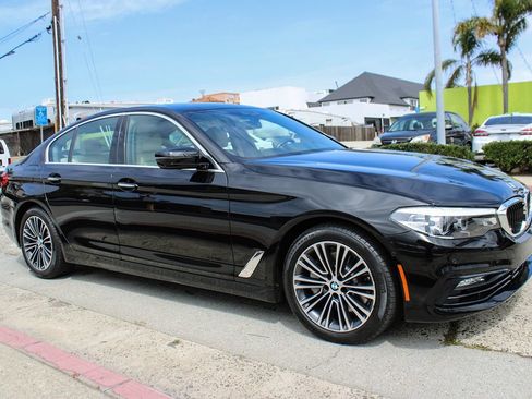 Used 2017 BMW 530i RWD image 8