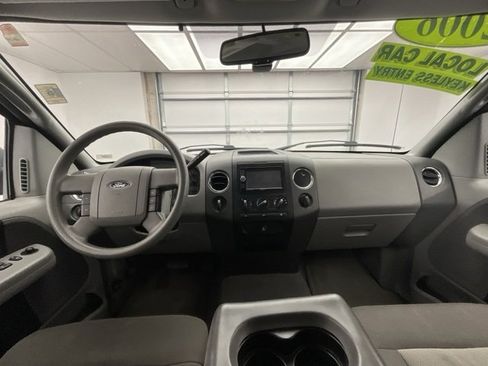 Used 2006 Ford F150 XLT image 4