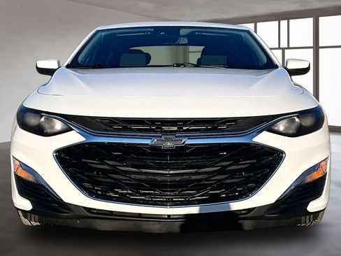 Used 2024 Chevrolet Malibu RS image 2