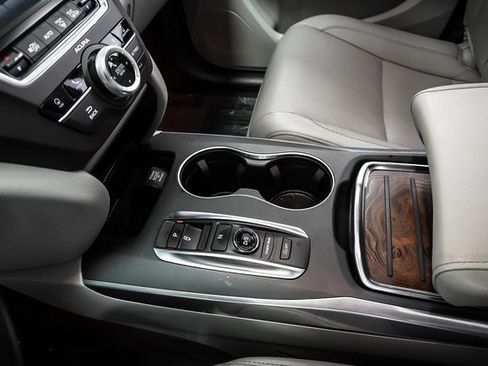 Used 2020 Acura MDX SH-AWD w/ Technology Package image 17