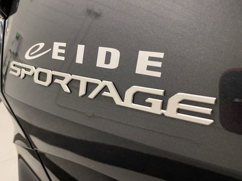 Used 2024 Kia Sportage SX AWD/4WD image 32