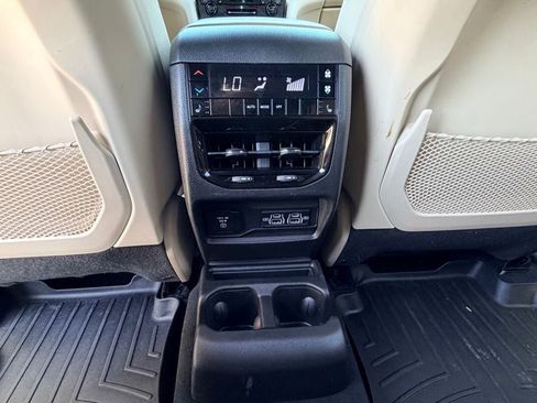 Used 2023 Jeep Grand Cherokee L Limited RWD image 18