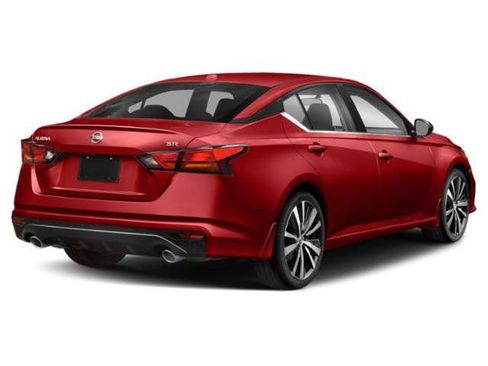 Used 2020 Nissan Altima 2.5 SR FWD image 2