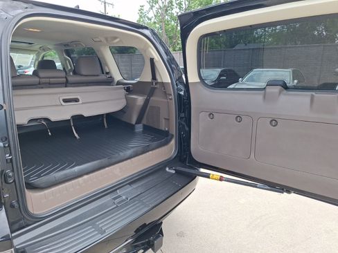 Used 2019 Lexus GX 460 Premium AWD/4WD image 36