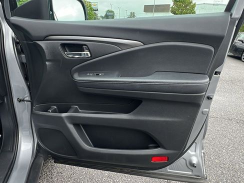 Used 2019 Honda Ridgeline Sport image 12