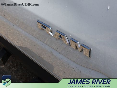 Used 2021 RAM 1500 Laramie AWD/4WD image 10