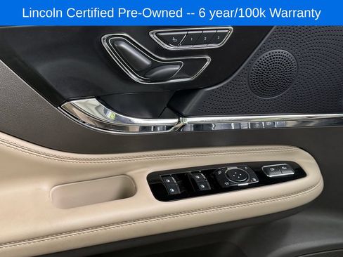 Used 2023 Lincoln Corsair AWD image 26
