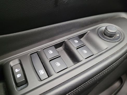 Used 2017 Buick Encore Preferred image 27