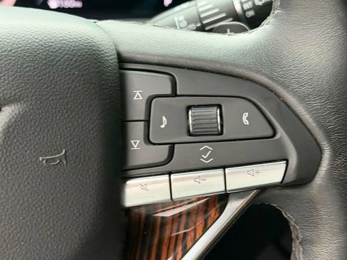Used 2023 Cadillac Escalade ESV Luxury w/ LPO, Floor Liner Package RWD image 22