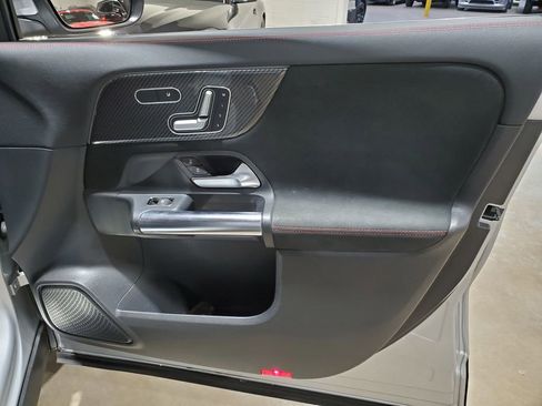Used 2021 Mercedes-Benz GLA 250 image 16