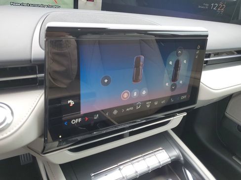 New 2026 Lincoln Nautilus Premier AWD/4WD image 28