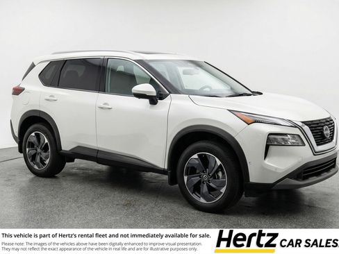 Used 2025 Nissan Rogue SV FWD image 1