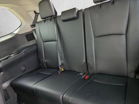 Certified 2025 Toyota Grand Highlander FWD image 20