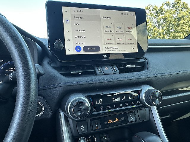 Used 2025 Toyota RAV4 XSE w/ Advanced Technology Package AWD/4WD image 30