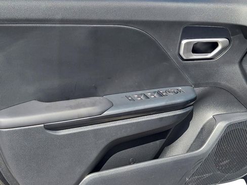 New 2026 Kia K4 FWD image 16