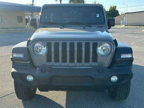 Used 2022 Jeep Wrangler Unlimited Sport w/ Sun And Sound Package AWD/4WD image 9