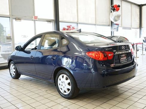 Used 2010 Hyundai Elantra GLS FWD image 5