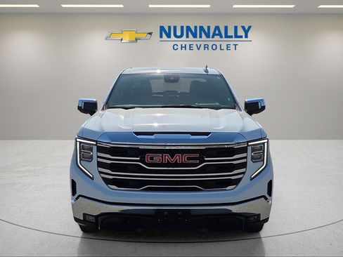 Certified 2024 GMC Sierra 1500 SLT AWD/4WD image 8