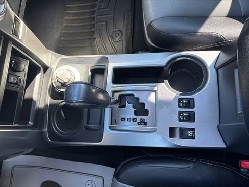 Used 2016 Toyota 4Runner SR5 Premium image 28