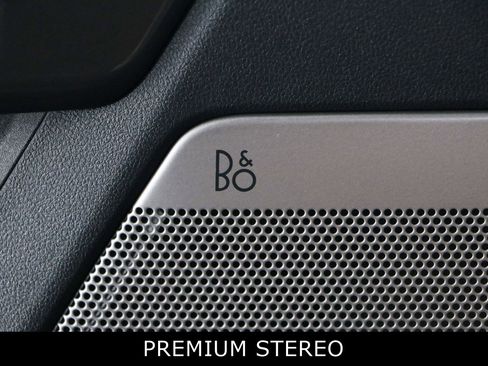 Used 2022 Ford F150 Lariat w/ Equipment Group 502A High image 25