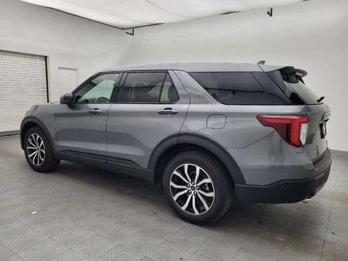 Used 2022 Ford Explorer ST-Line AWD/4WD image 3