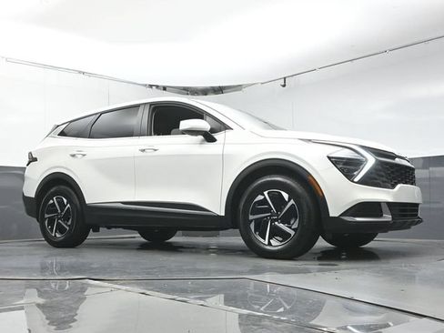 Used 2025 Kia Sportage LX FWD image 39