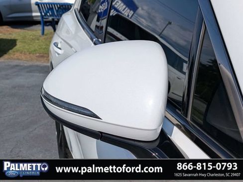 Used 2025 Genesis GV70 2.5T w/ Sport Prestige Package AWD/4WD image 11