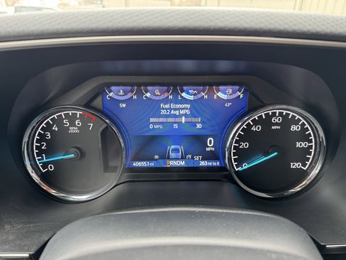 Used 2022 Ford F150 XLT w/ Equipment Group 302A High image 11