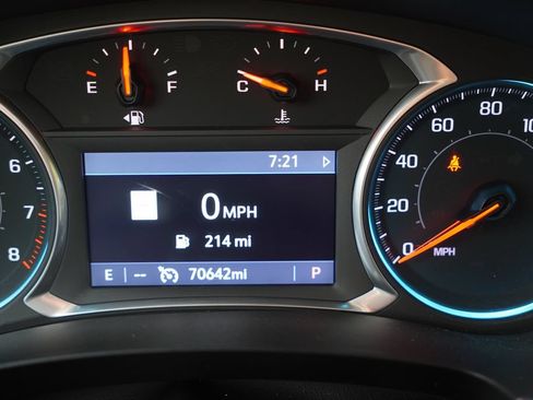 Used 2020 Chevrolet Traverse Premier w/ Redline Edition AWD/4WD image 9