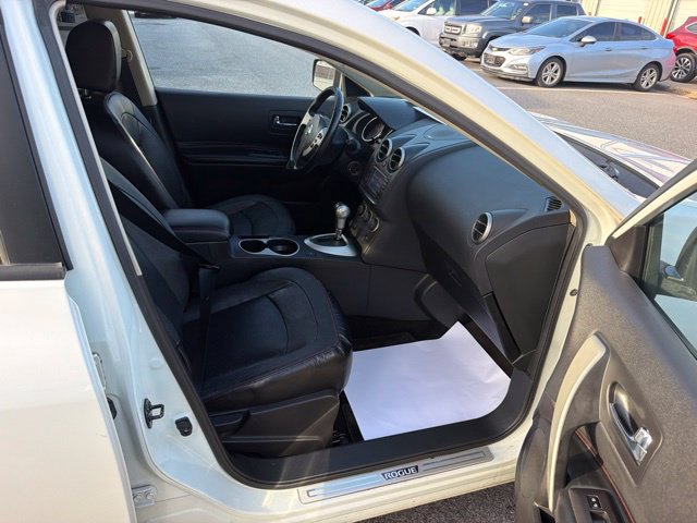 Used 2013 Nissan Rogue SL AWD/4WD image 36