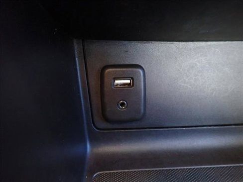 Used 2018 Chevrolet Colorado Z71 image 17