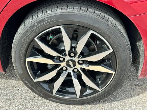 Used 2018 Chevrolet Malibu LT w/ Leather Package image 10