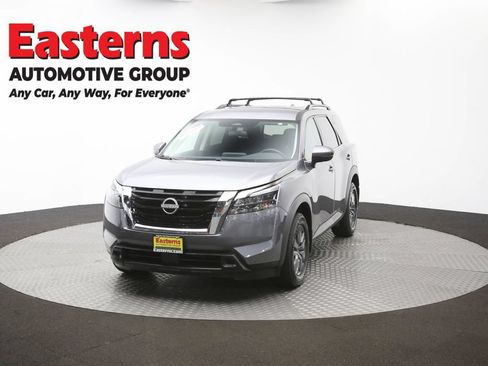Used 2024 Nissan Pathfinder SV AWD/4WD image 52