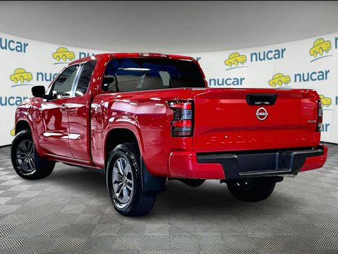 Used 2025 Nissan Frontier SV image 4
