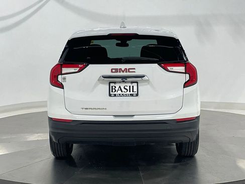 Used 2023 GMC Terrain SLE FWD image 12