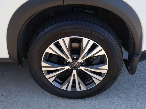 Used 2023 Nissan Rogue SV AWD/4WD image 10