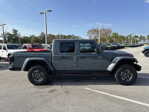 New 2026 Jeep Gladiator Mojave image 2