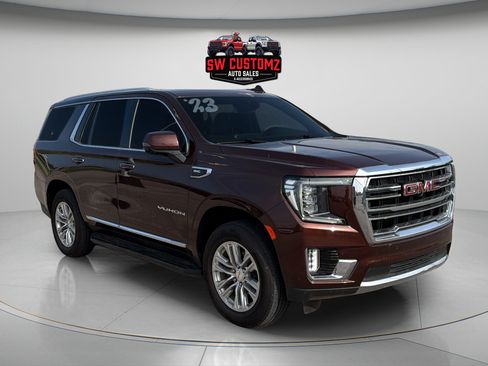 Used 2023 GMC Yukon SLT w/ SLT Premium Package AWD/4WD image 1